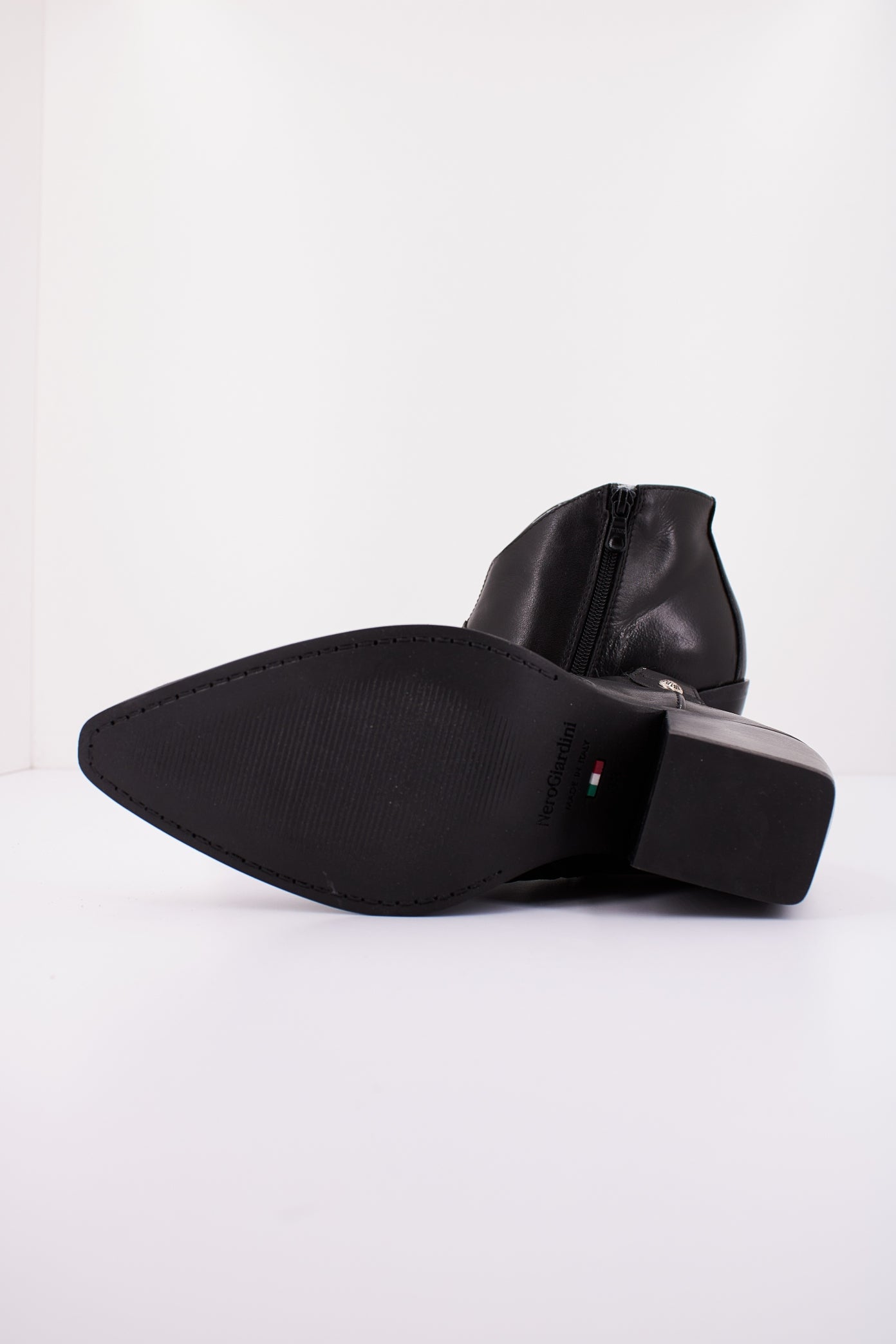 NERO GIARDINI ED en color   (4)