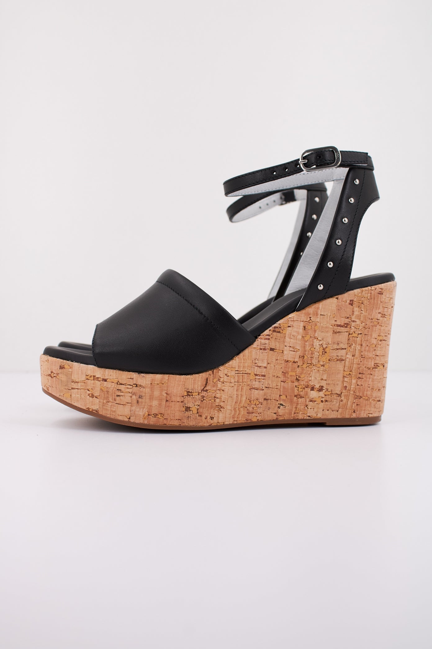 NERO GIARDINI ED  en color   (1)