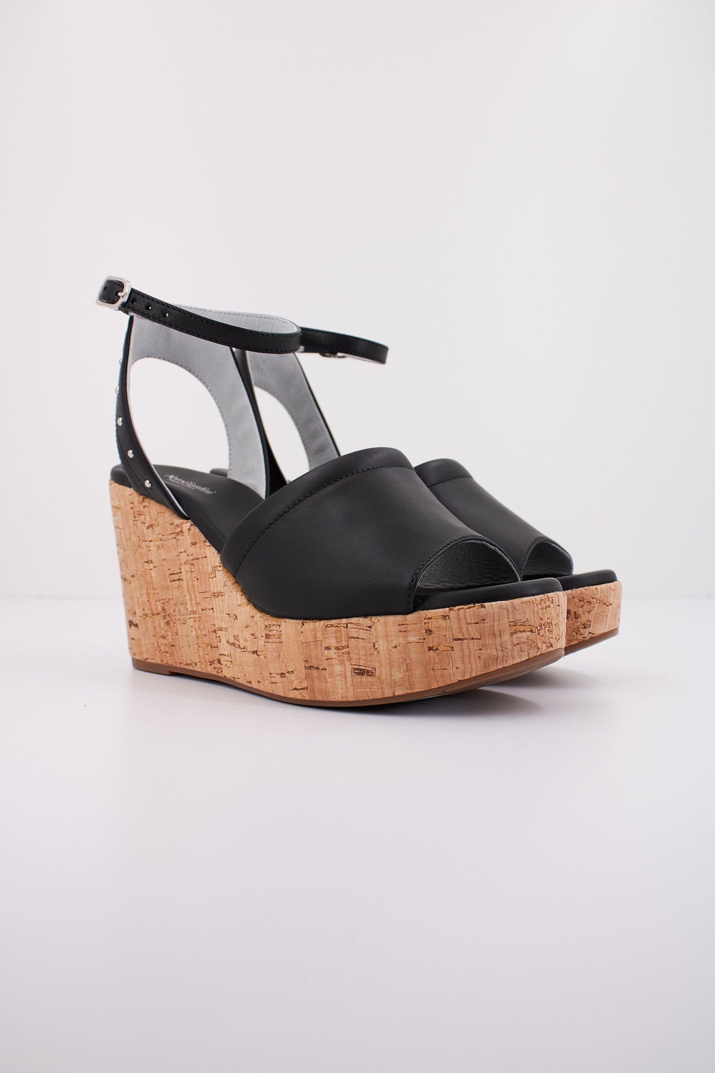 NERO GIARDINI ED  en color   (2)