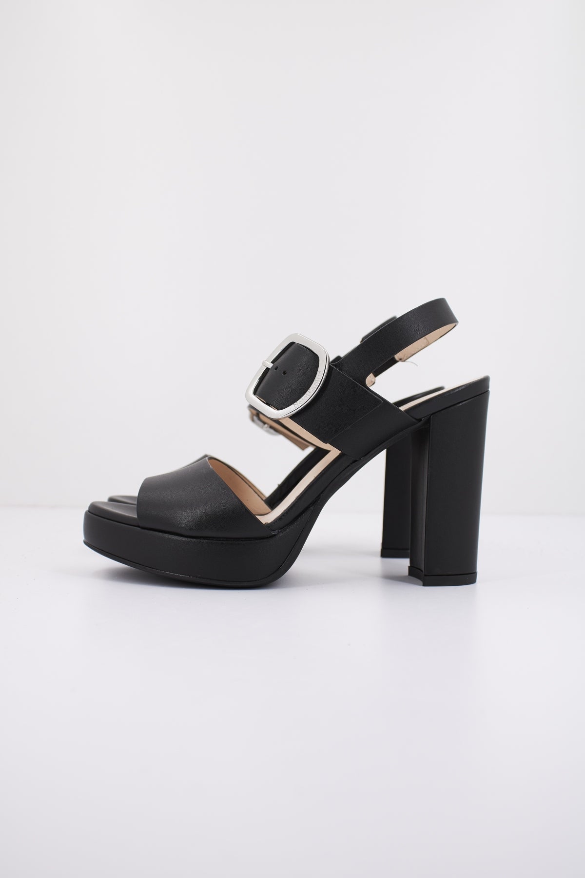 NERO GIARDINI ED en color   (1)