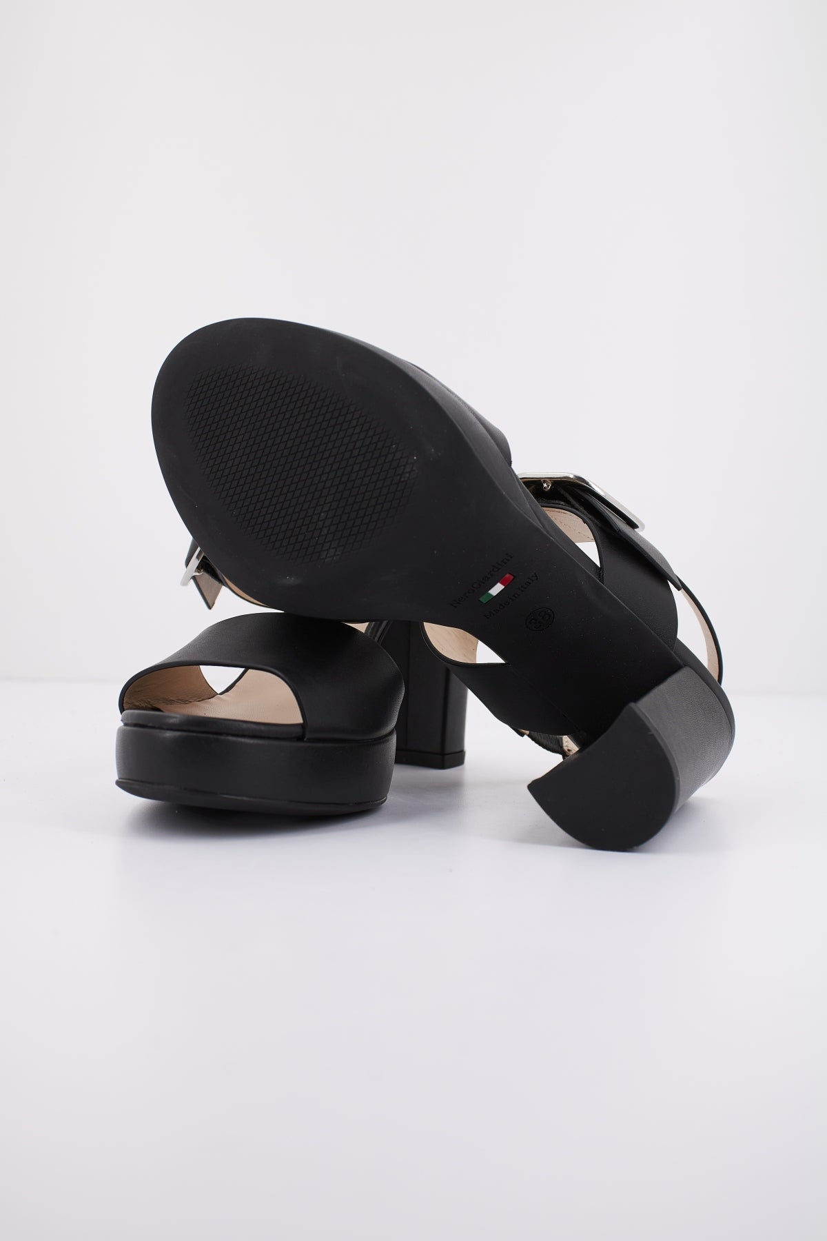 NERO GIARDINI ED en color   (4)