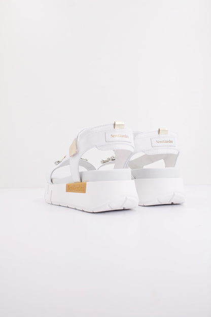 NERO GIARDINI ED en color   (4)