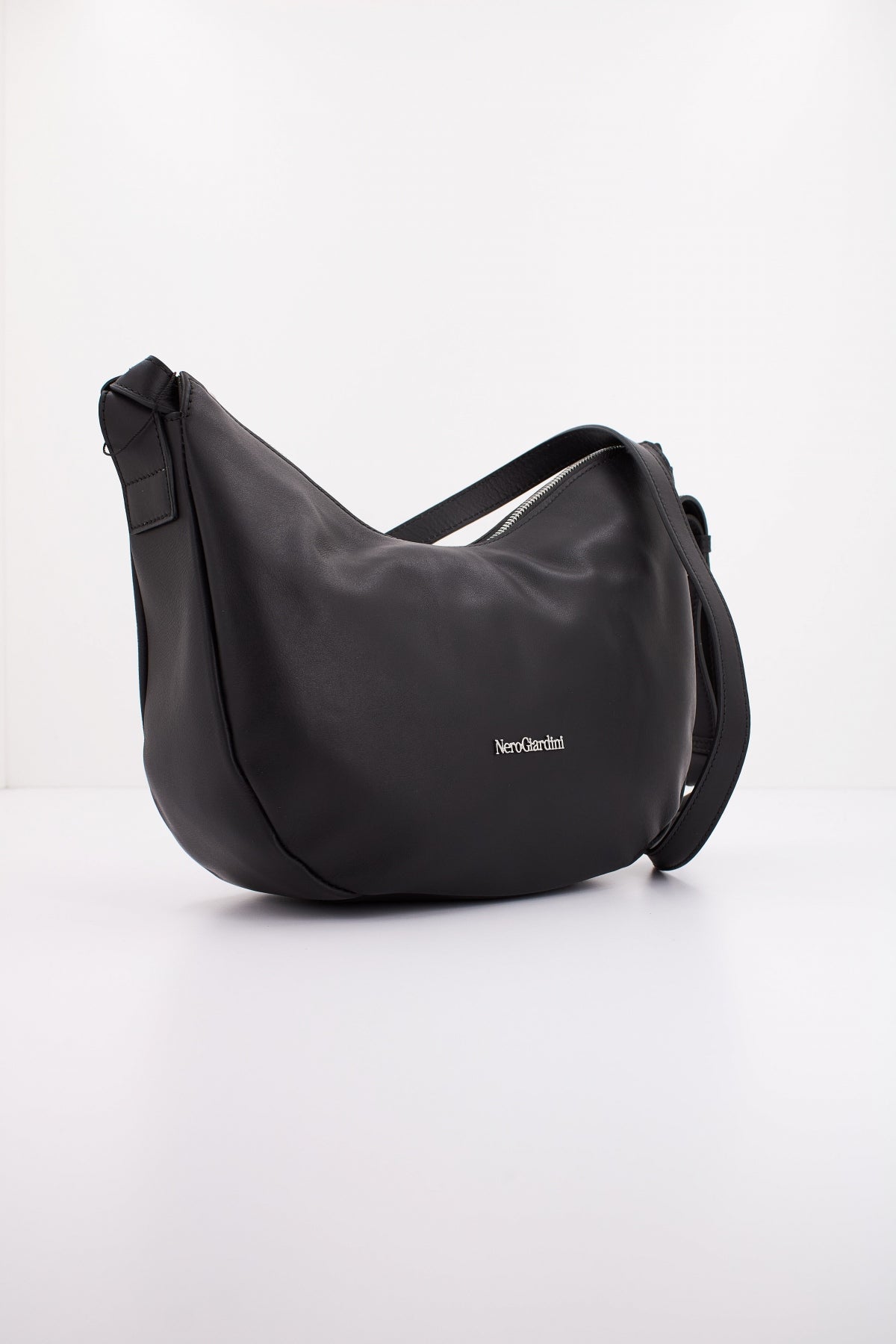 NERO GIARDINI ID  en color   (2)