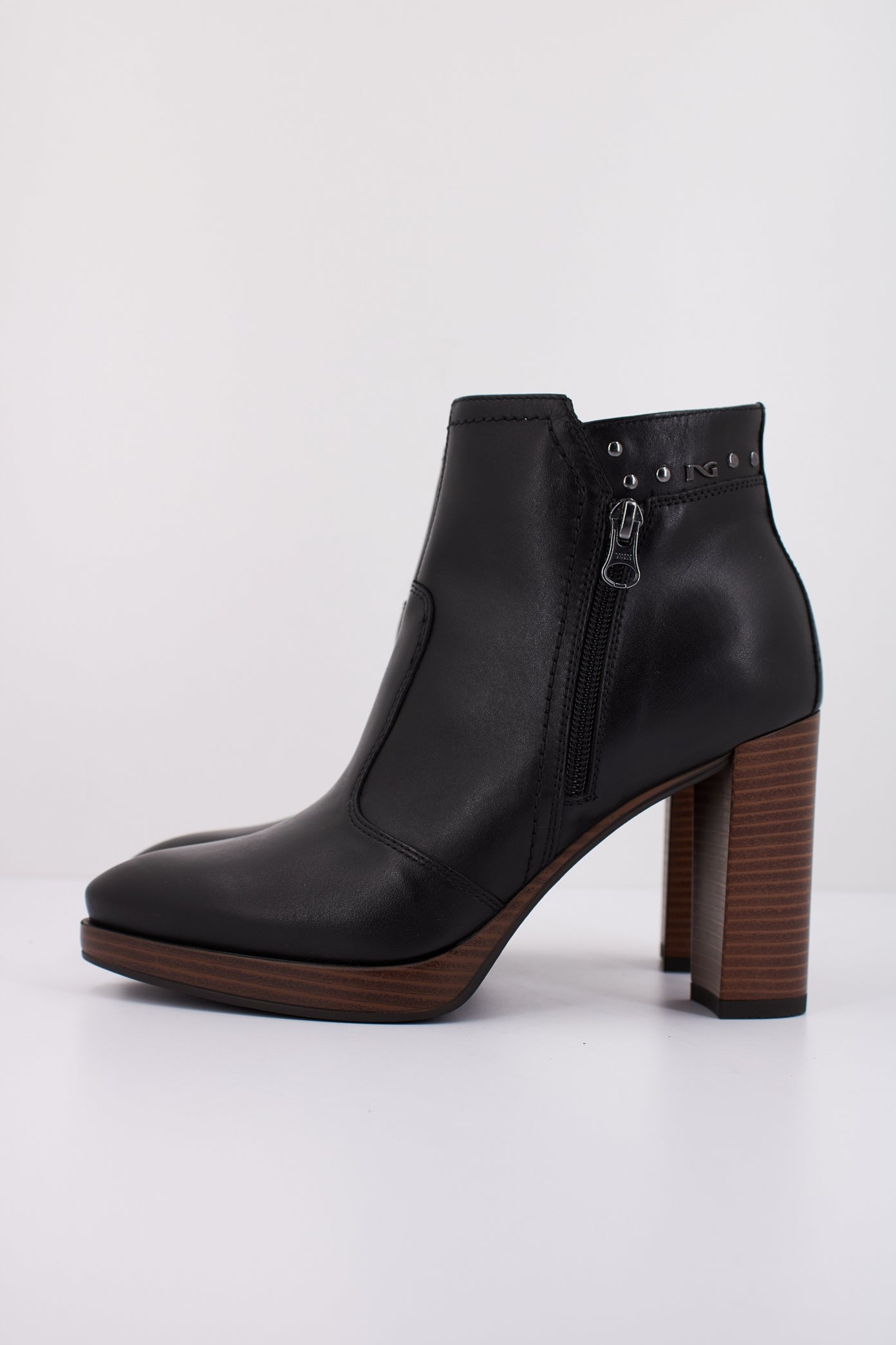 NERO GIARDINI ID en color   (1)