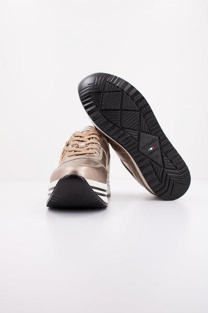 NERO GIARDINI ID  en color   (5)