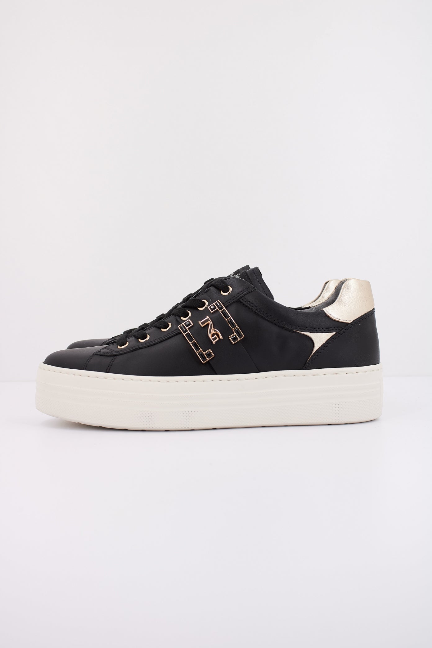 NERO GIARDINI ID  en color   (1)