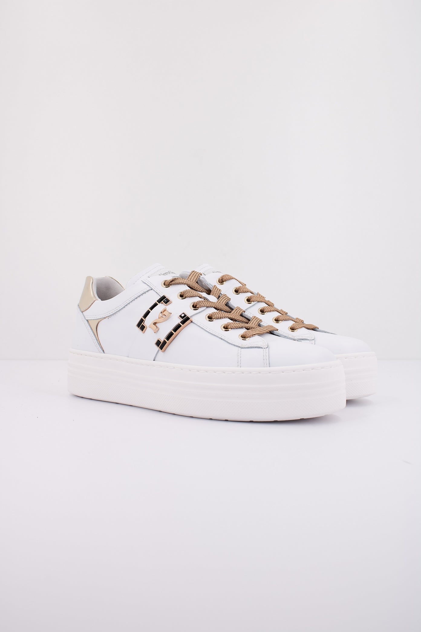 NERO GIARDINI  en color   (2)