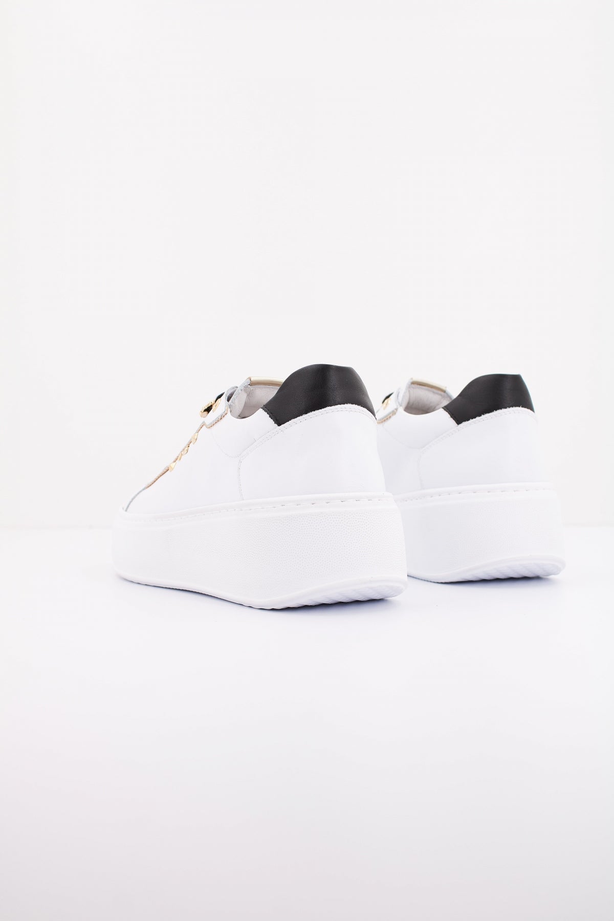 NERO GIARDINI ID en color   (4)