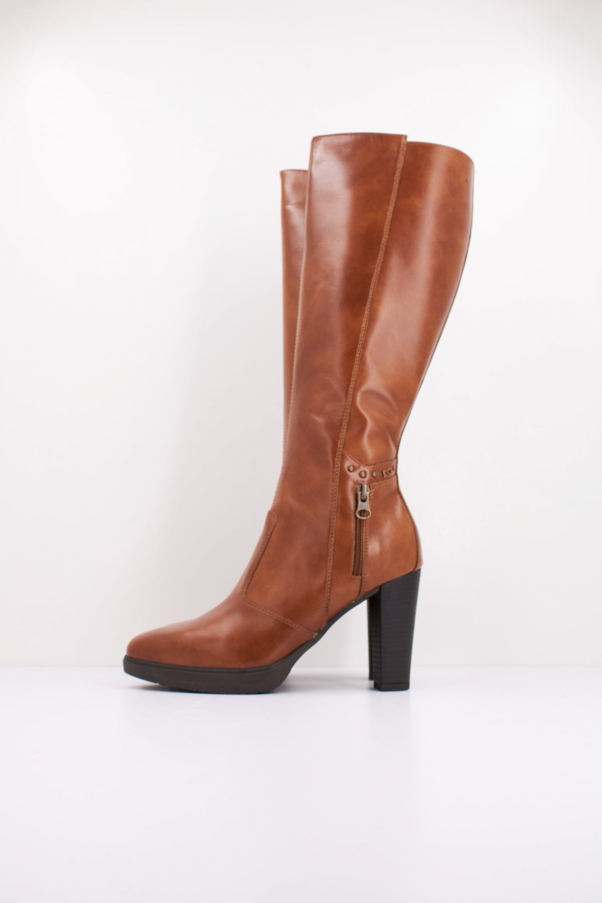 NERO GIARDINI ID en color   (1)