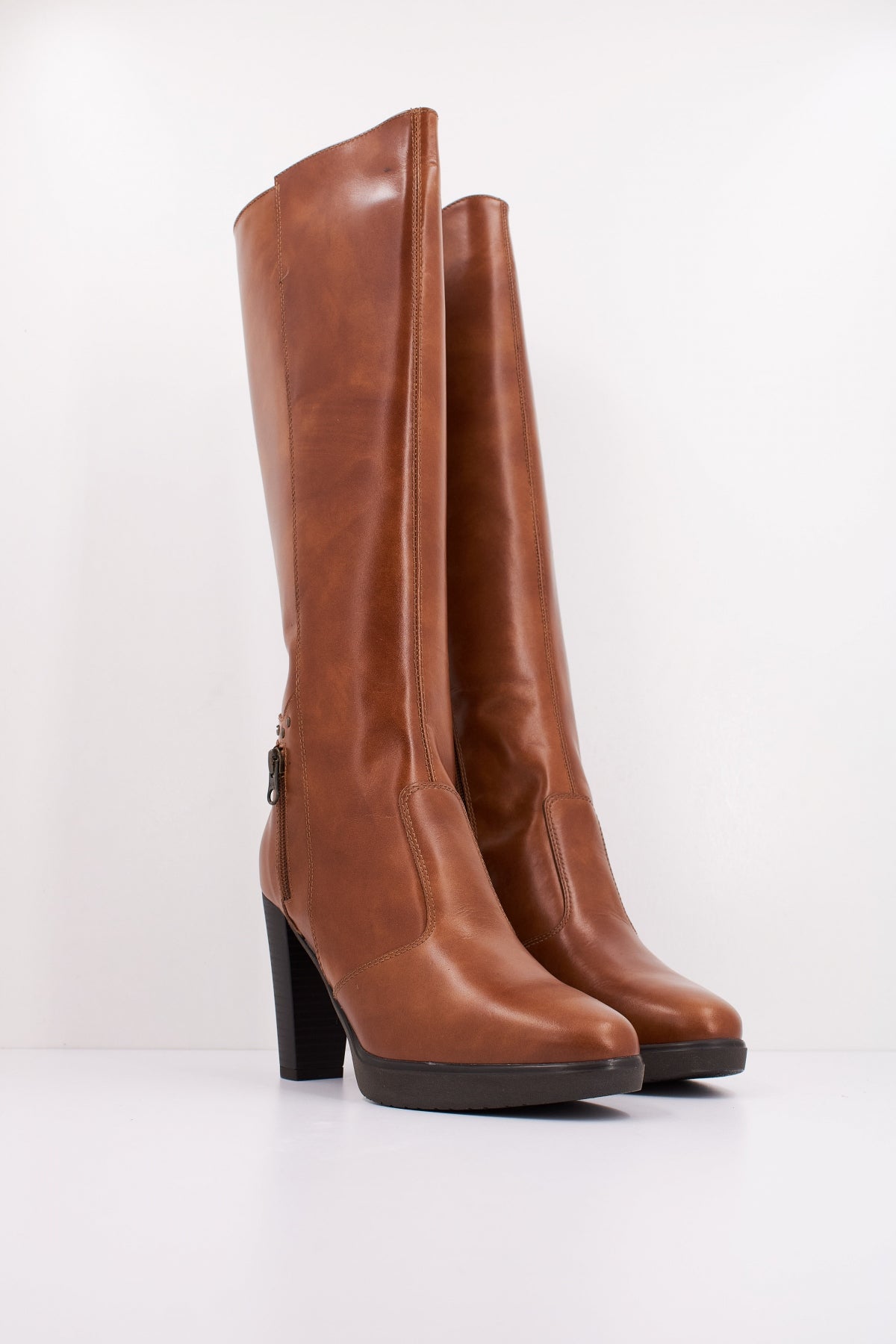 NERO GIARDINI ID en color   (2)