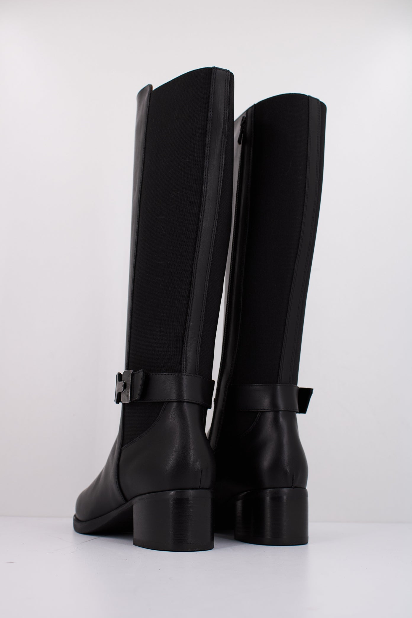 NERO GIARDINI ID  en color   (4)