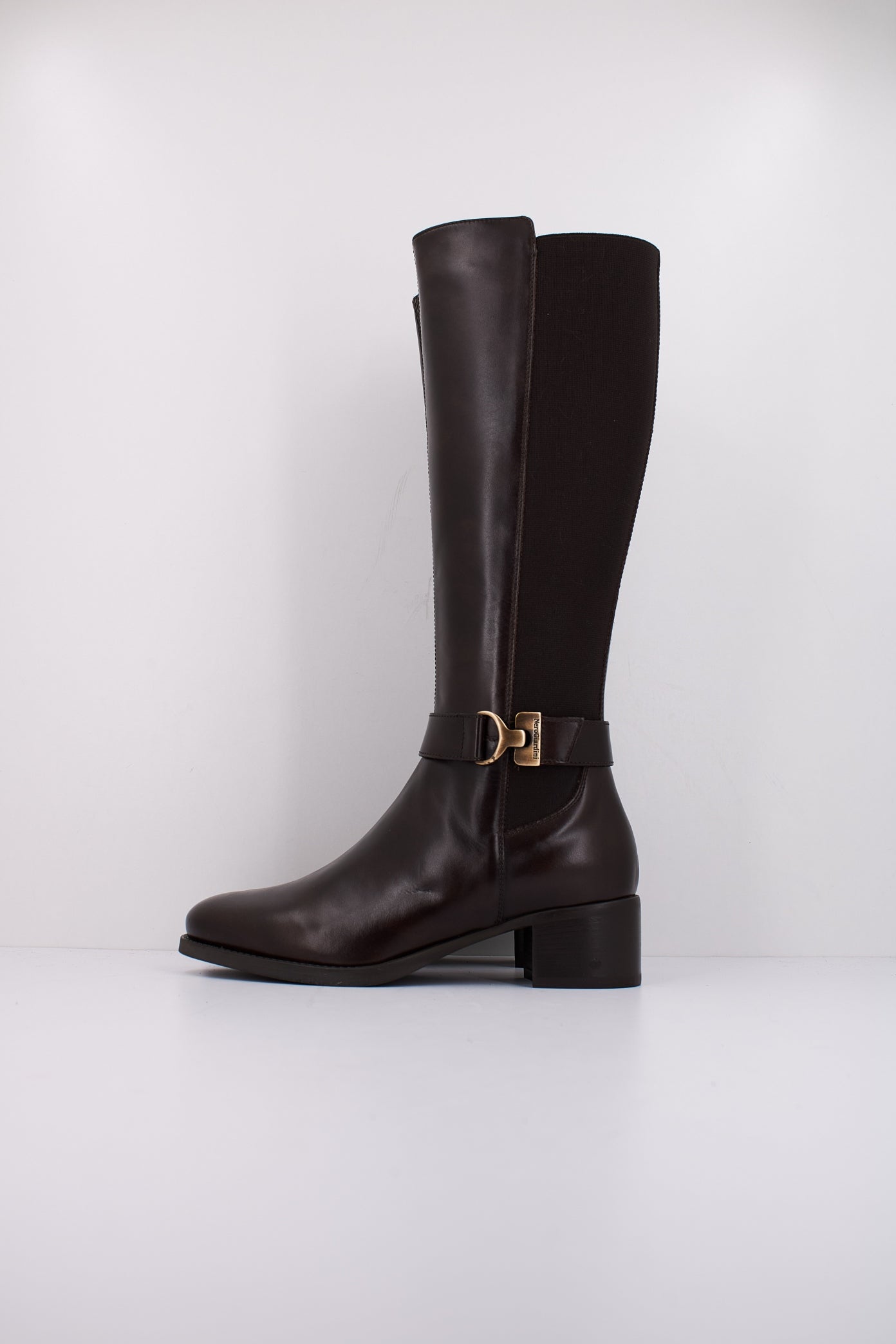 NERO GIARDINI ID en color   (1)