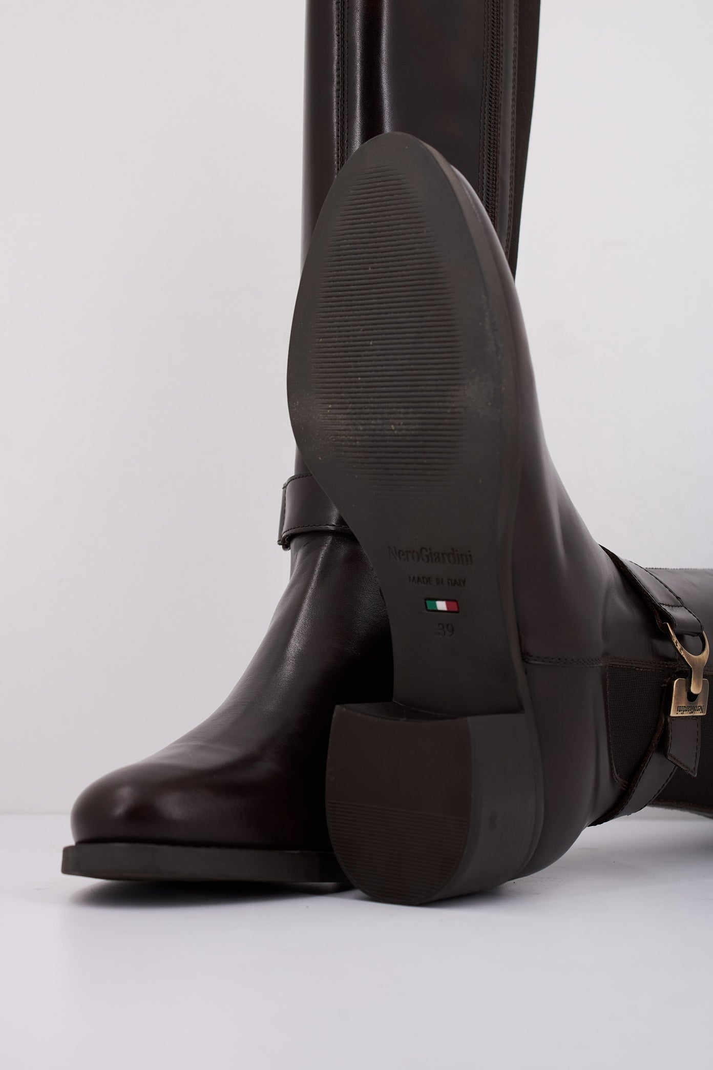 NERO GIARDINI ID en color   (5)