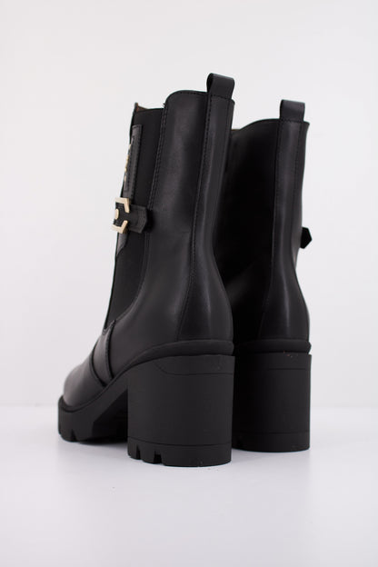 NERO GIARDINI ID  en color   (4)