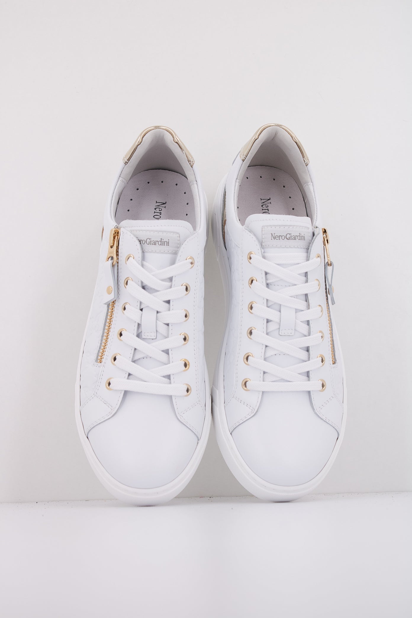 NERO GIARDINI ED en color   (3)