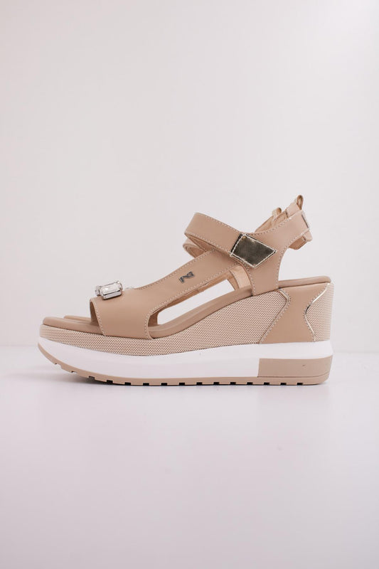 NERO GIARDINI ED en color   (1)