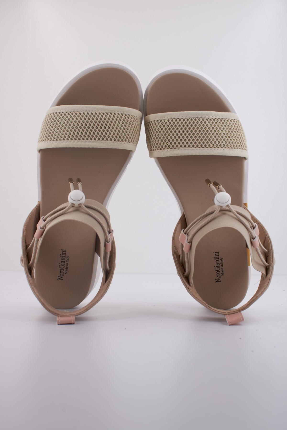 NERO GIARDINI ED  en color   (3)