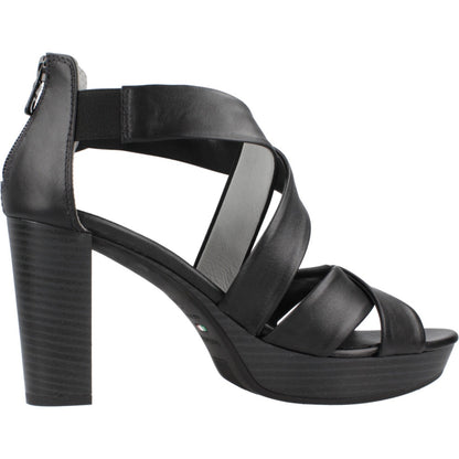 NERO GIARDINI ED  en color   (4)