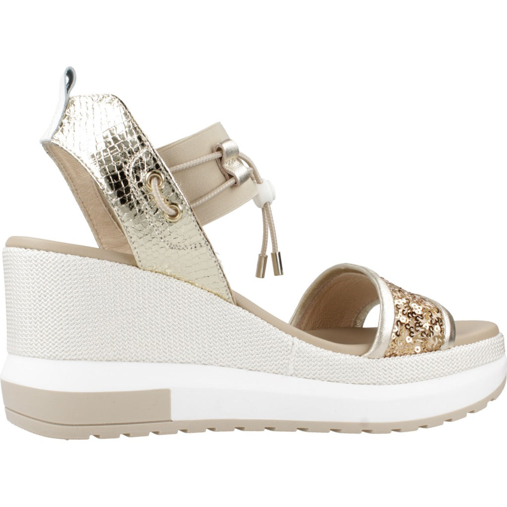 NERO GIARDINI ED  en color   (4)