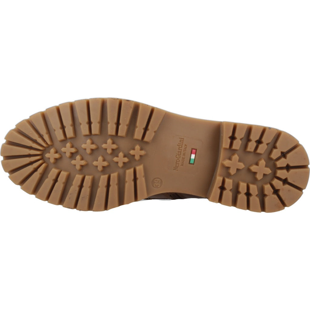 NERO GIARDINI ID en color   (6)