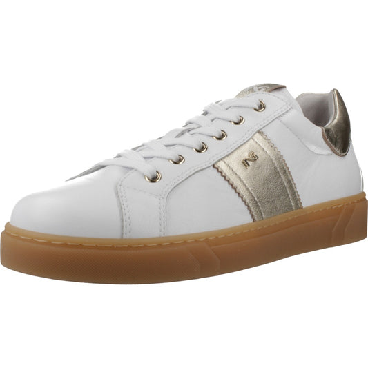 NERO GIARDINI ED en color   (1)