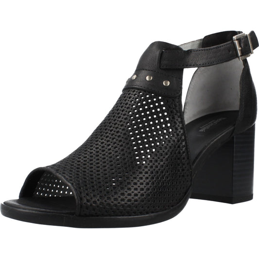 NERO GIARDINI ED en color   (1)