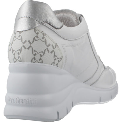 NERO GIARDINI ED en color   (3)