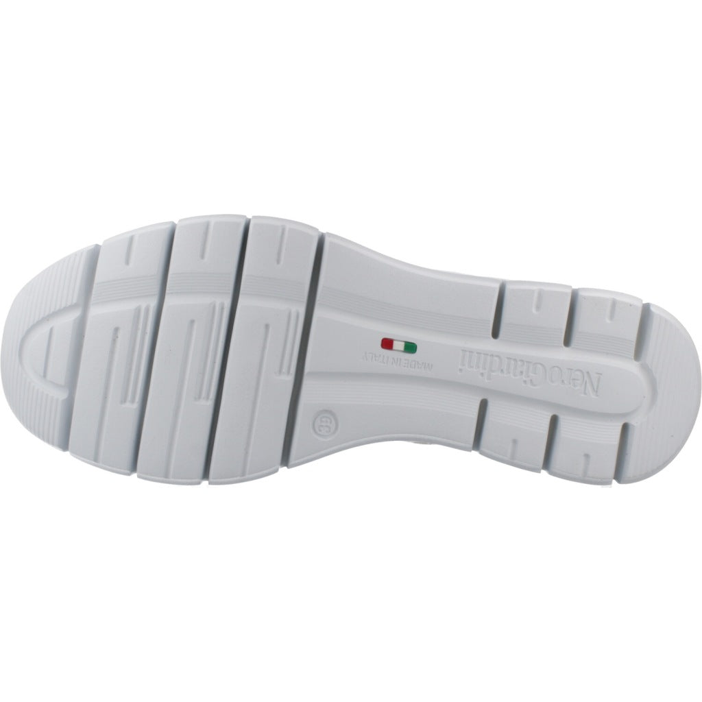 NERO GIARDINI ED en color   (6)