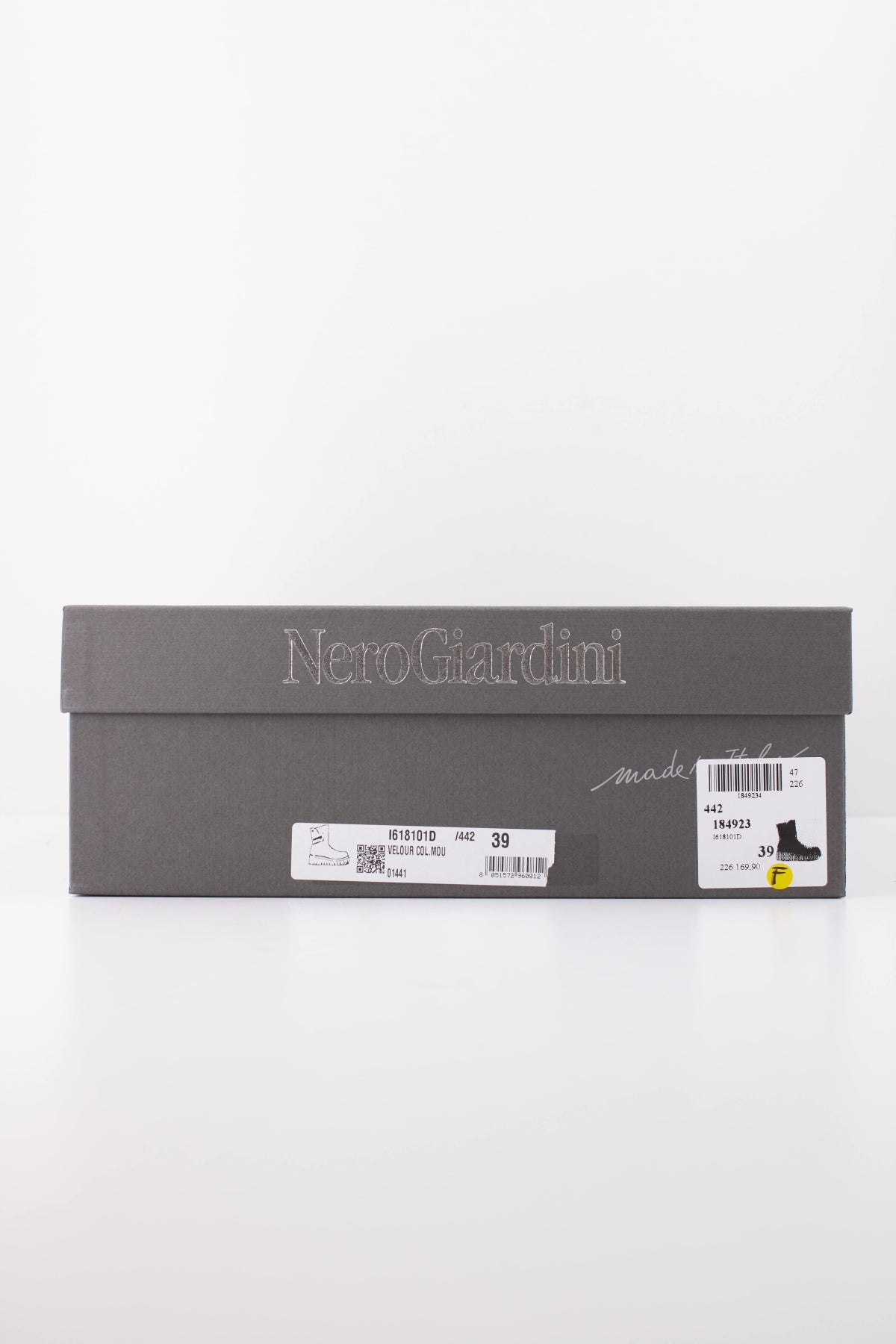 NERO GIARDINI ID  en color   (6)