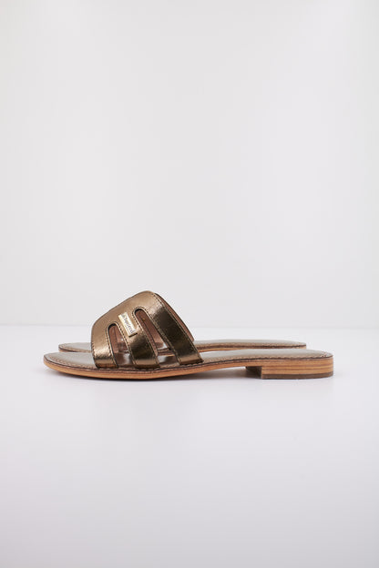 LES TROPEZIENNES C en color BRONZE  (1)