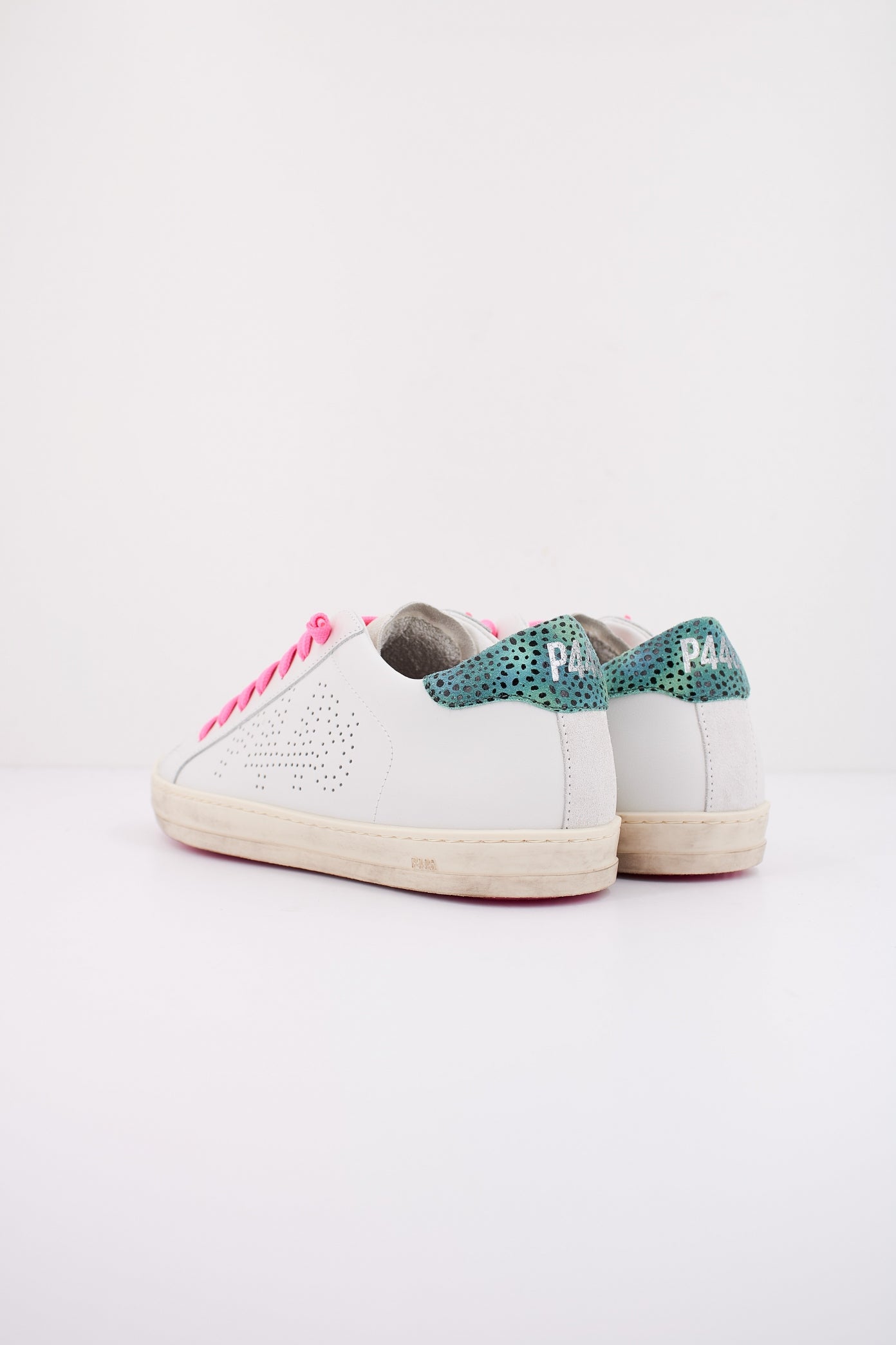 P JOHNW  en color WHIBTF  (4)