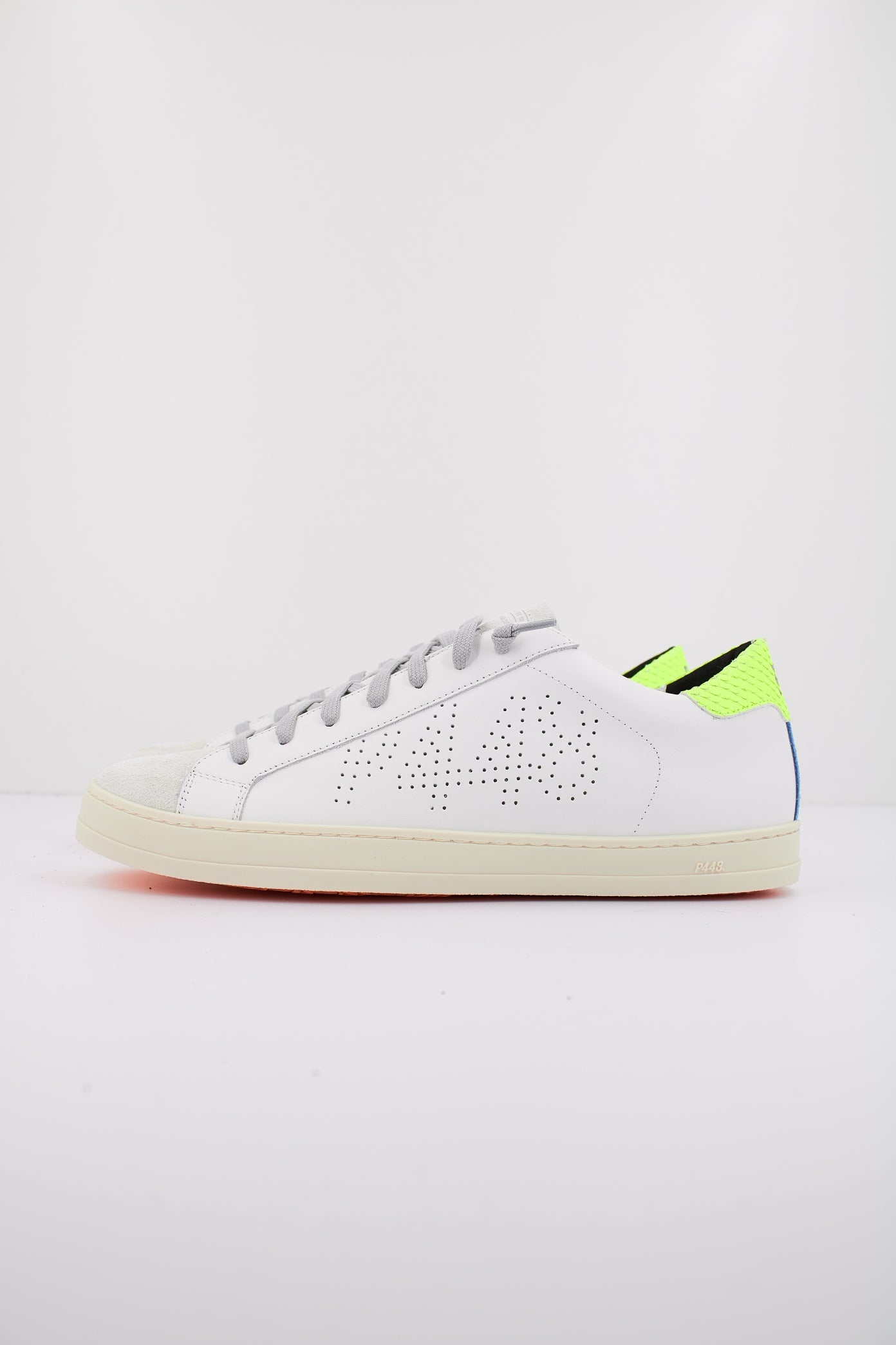 P JOHNM  en color WHINON  (1)