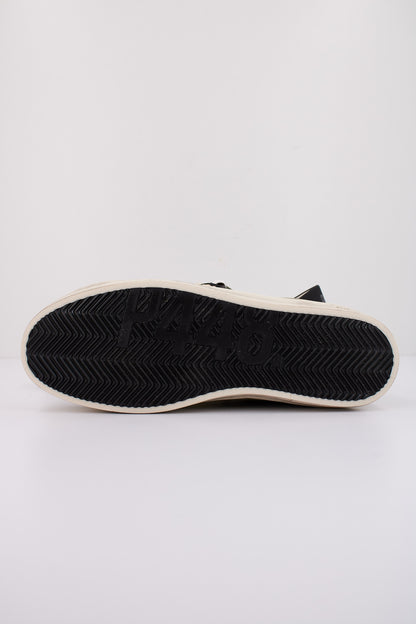 P JOHNRM en color SCHCM  (5)