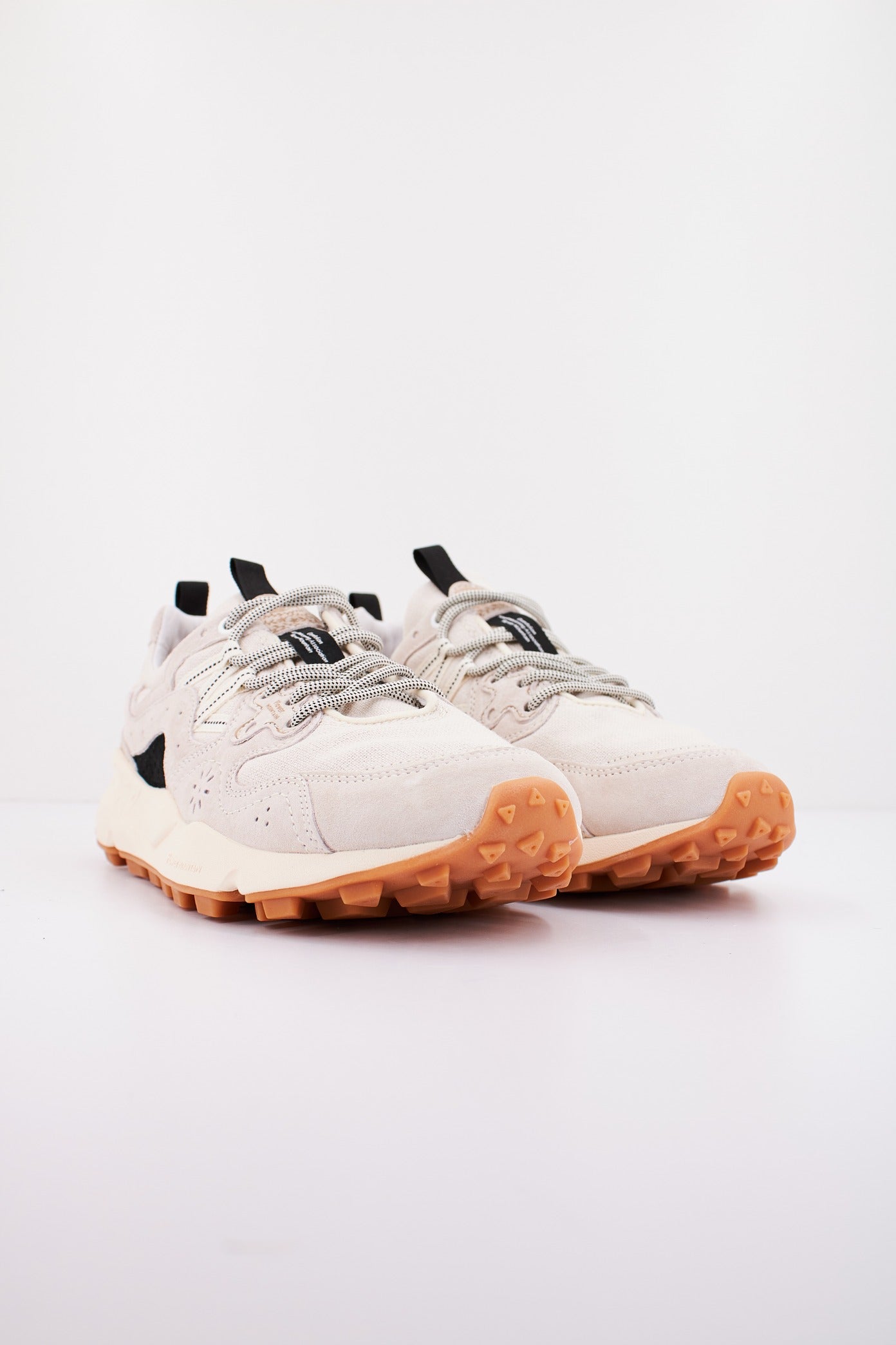 FLOWER MOUNTAIN YAMANO  UNI en color BEIGE  (2)