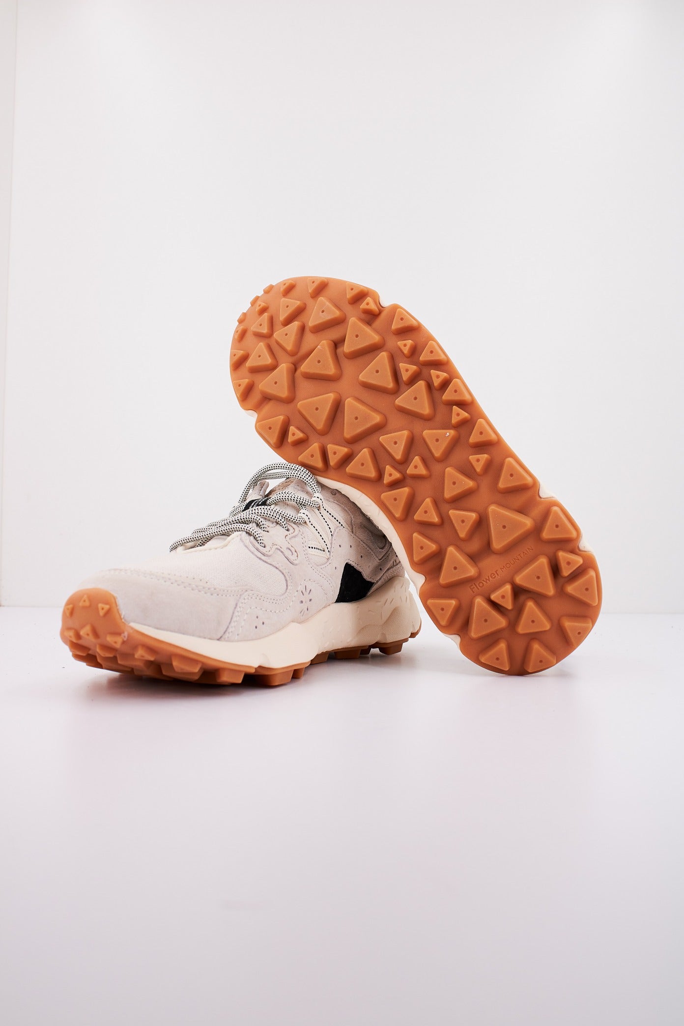 FLOWER MOUNTAIN YAMANO  UNI en color BEIGE  (4)