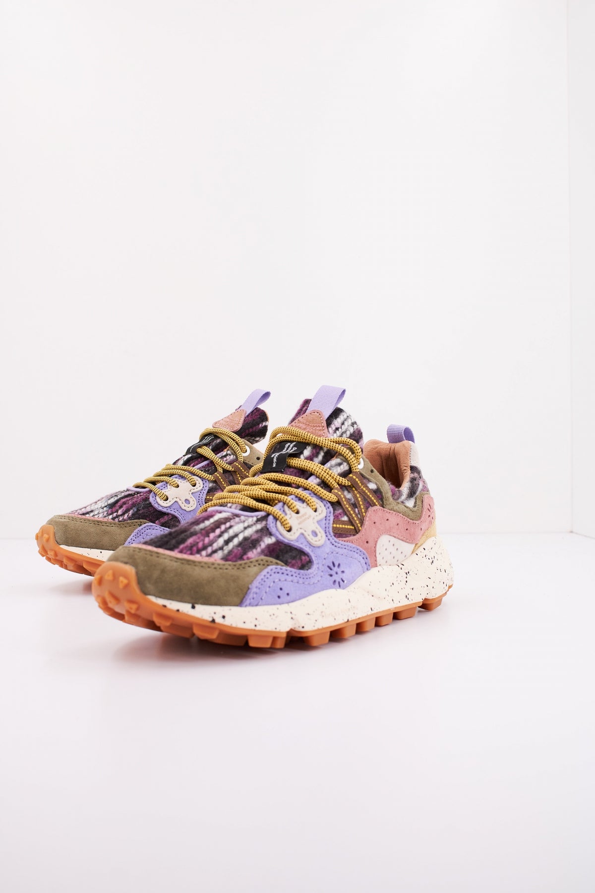 FLOWER MOUNTAIN YAMANO  WOMAN en color BRWVLT  (2)