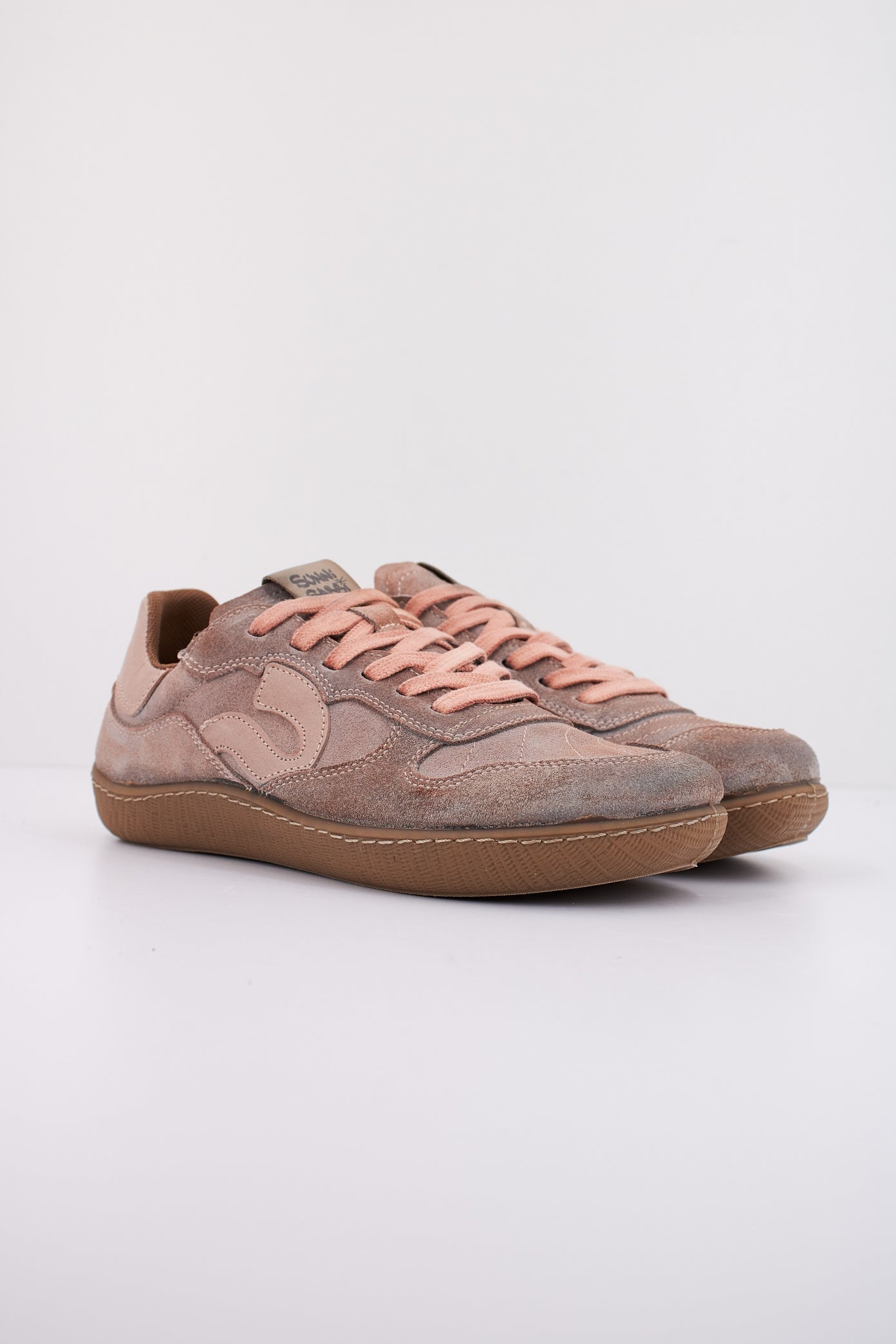 SUNNI SABBI HISAKA  en color ARENA  (2)