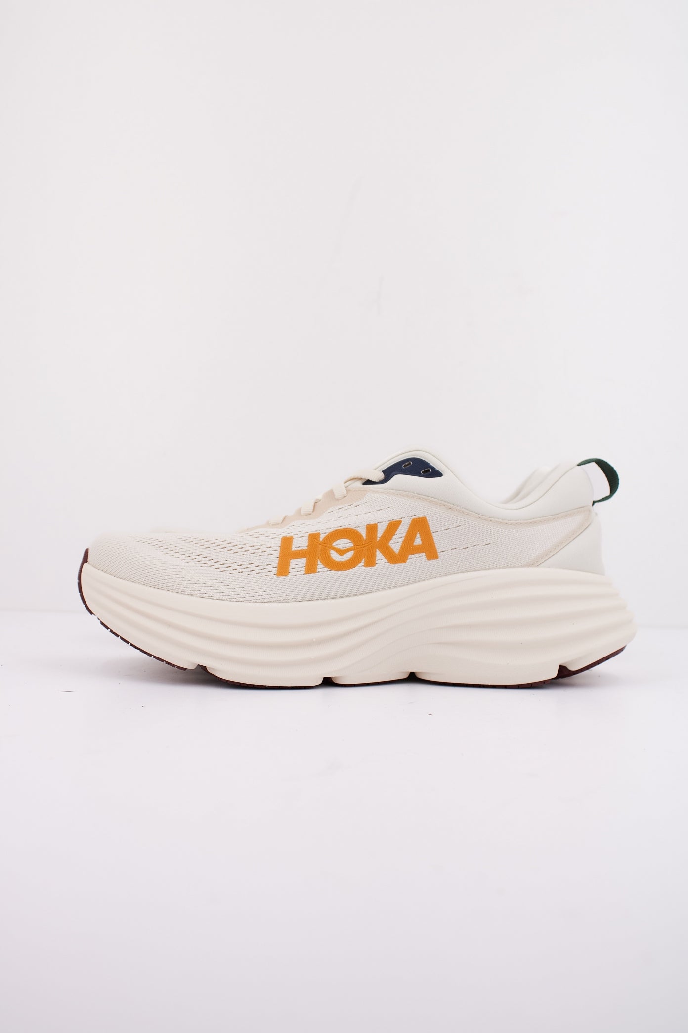 HOKA BONDI  en color OST  (1)