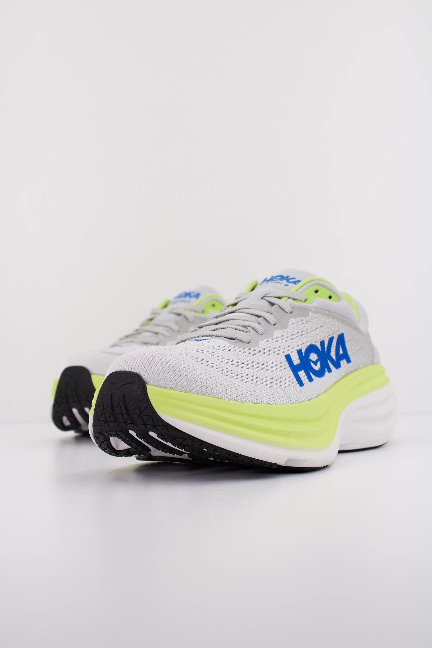 HOKA  BONDI  en color STT  (2)