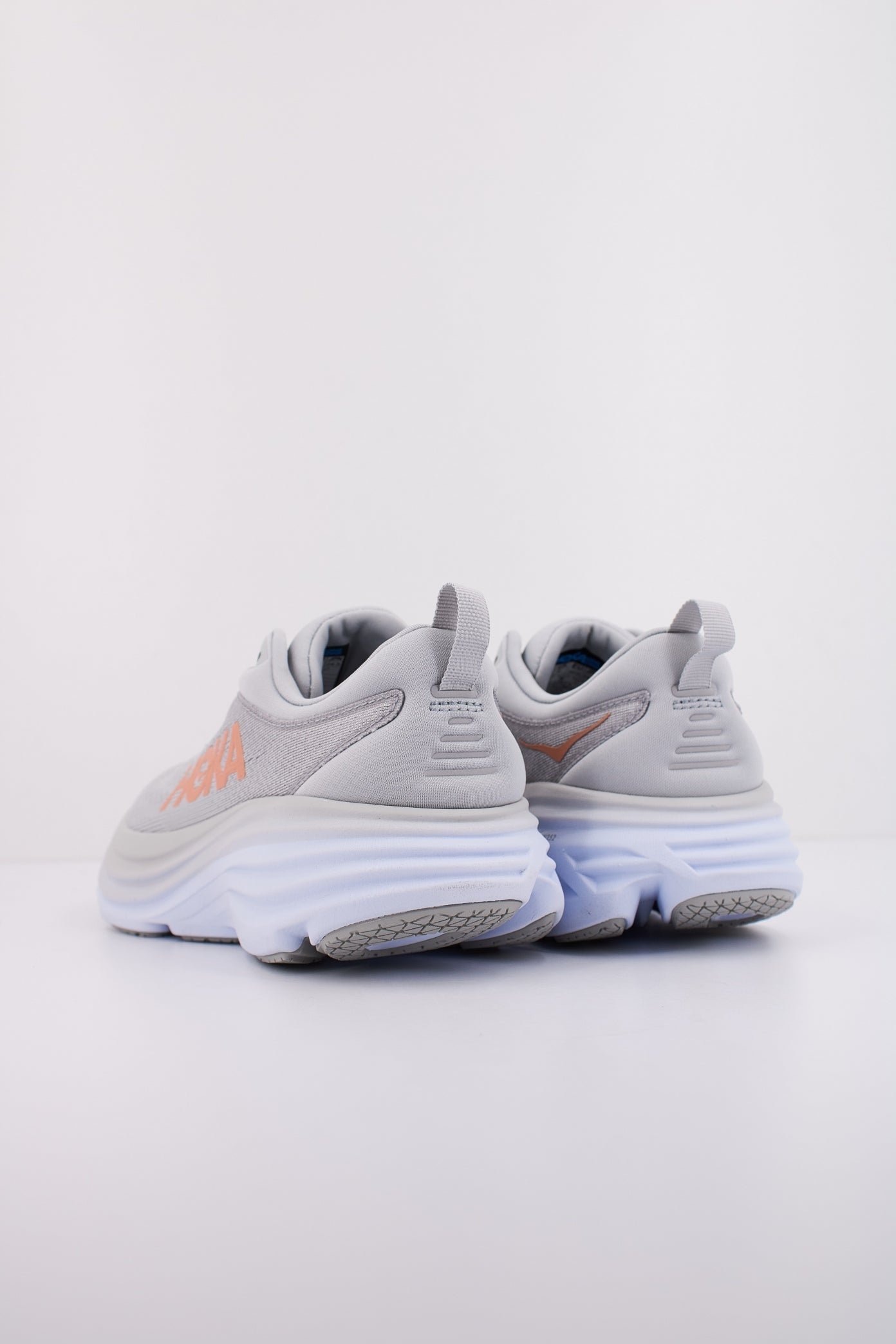 HOKA BONDI  en color HML  (4)