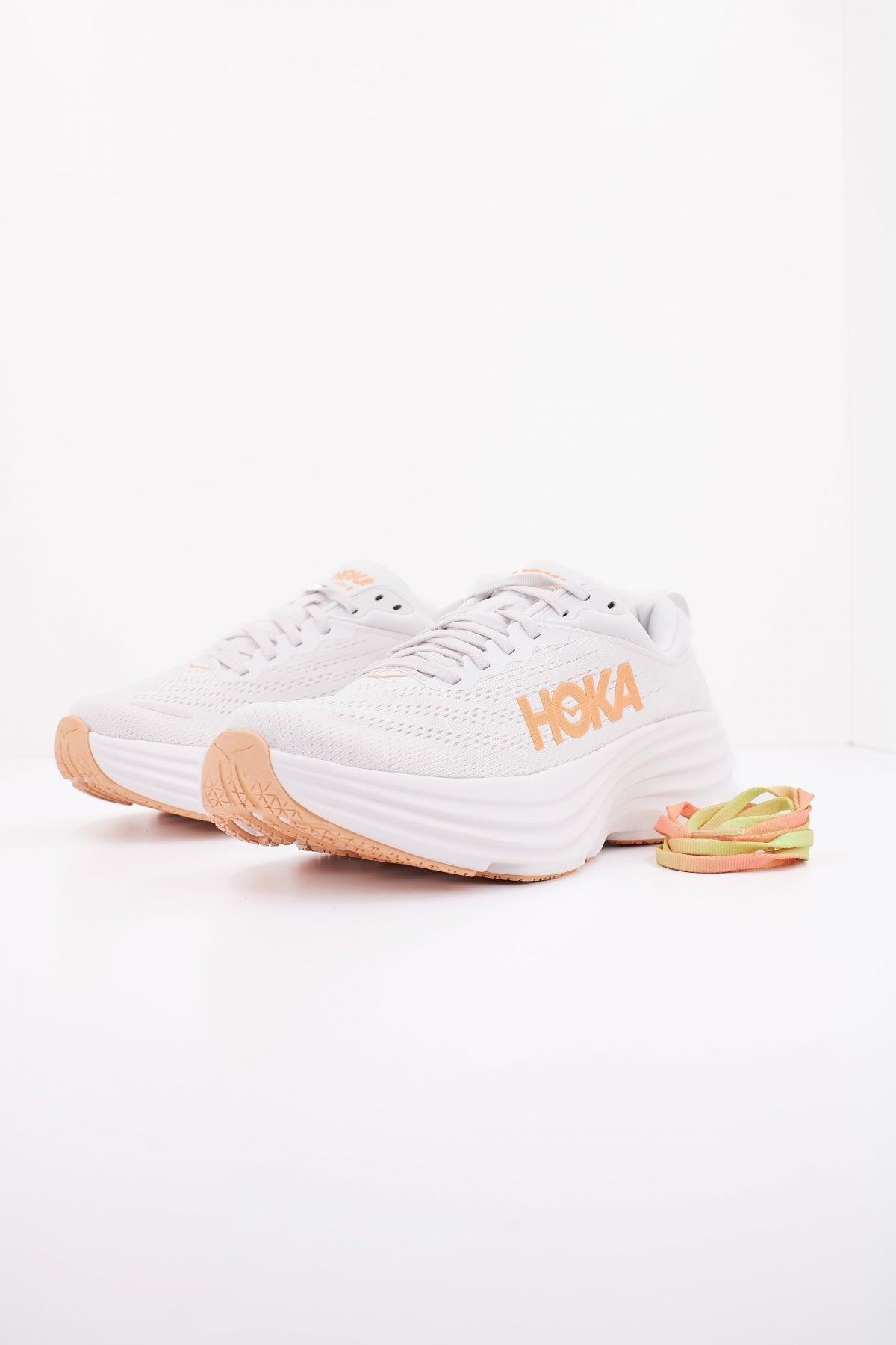 HOKA W BONDI  en color WLP  (2)