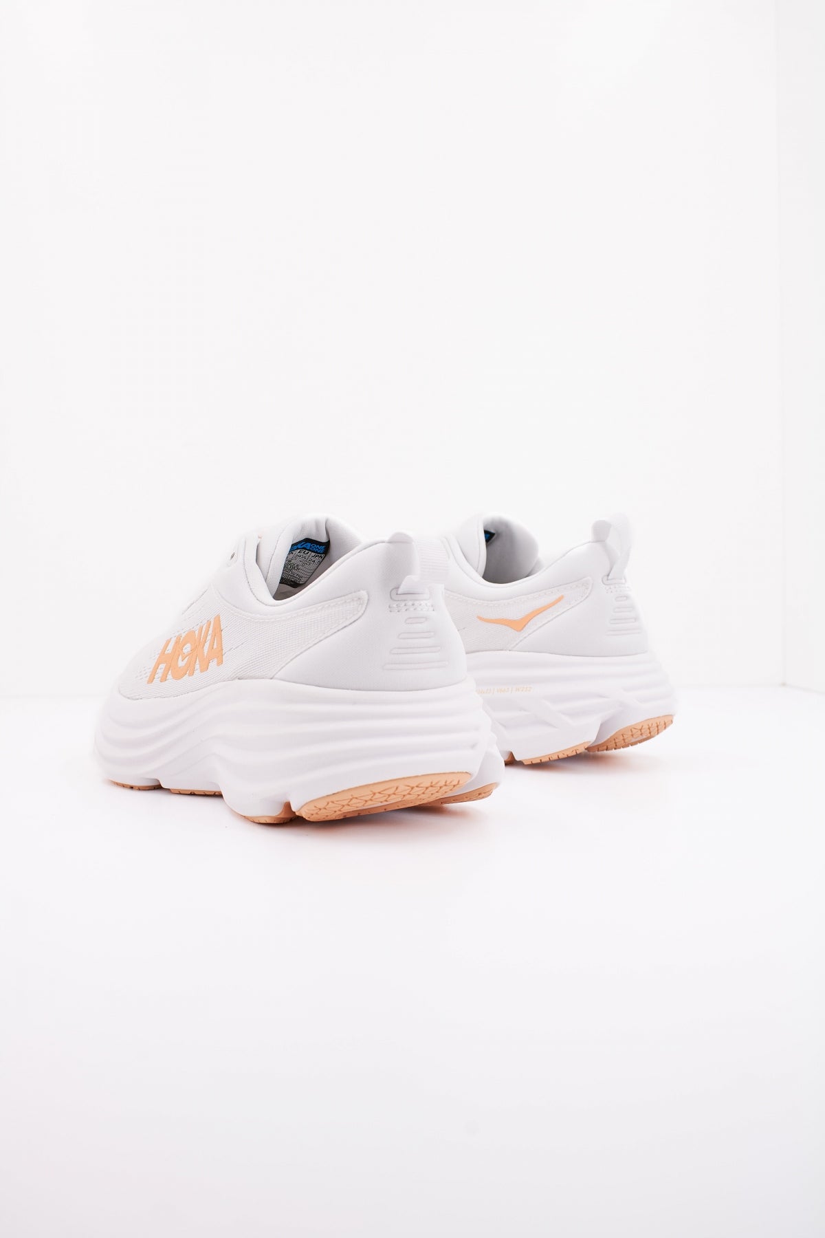 HOKA W BONDI  en color WLP  (4)