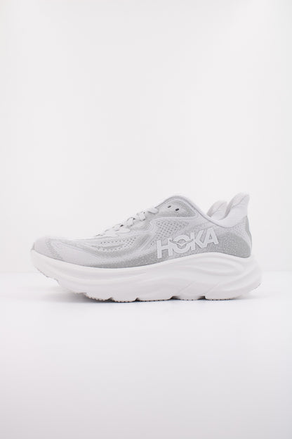 HOKA W CLIFTON  en color CRD  (1)