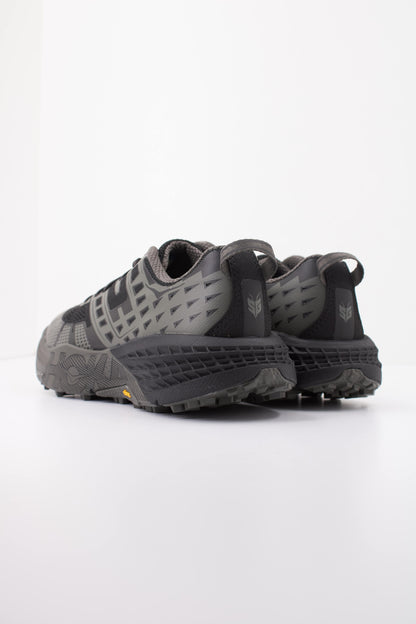HOKA HO ZAPATILLA  en color BHL  (4)