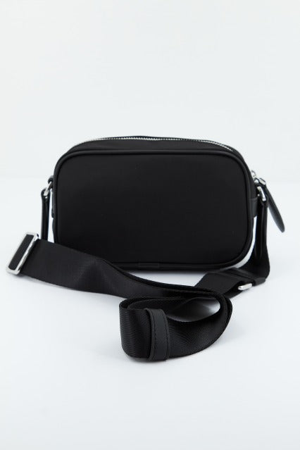 KARL LAGERFELD K/IKONIK . NYLON C en color A BLACK  (3)