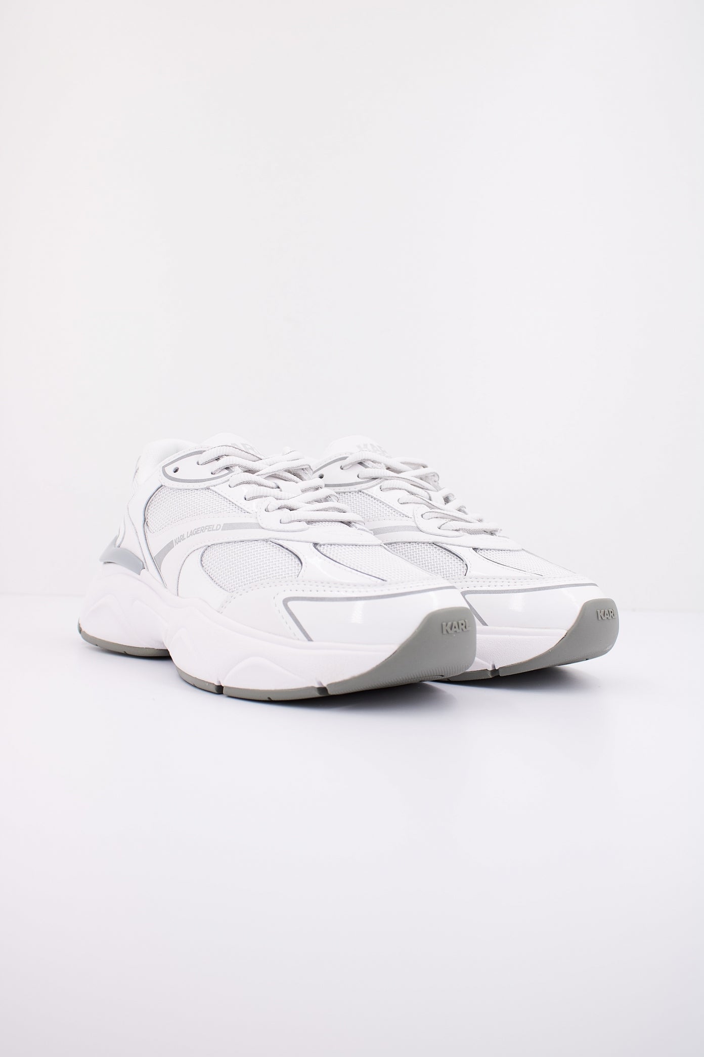 KARL LAGERFELD  KOMET LO LACE RUNNE en color S WHITE  (2)