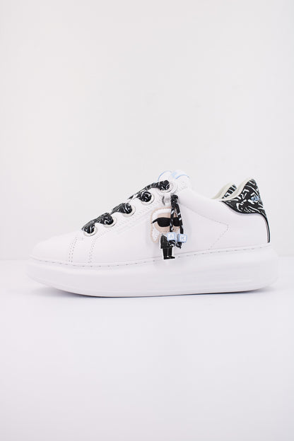 KARL LAGERFELD KAPRI KEYCHAIN en color  WHTBLC  (1)