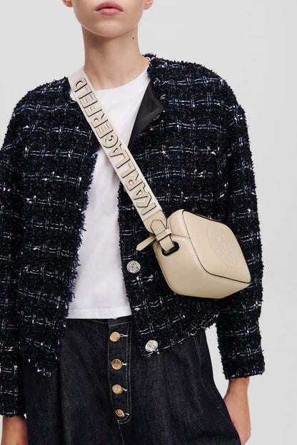 KARL LAGERFELD CIRLCE CAMERA BAG PE en color TRNCBG  (4)