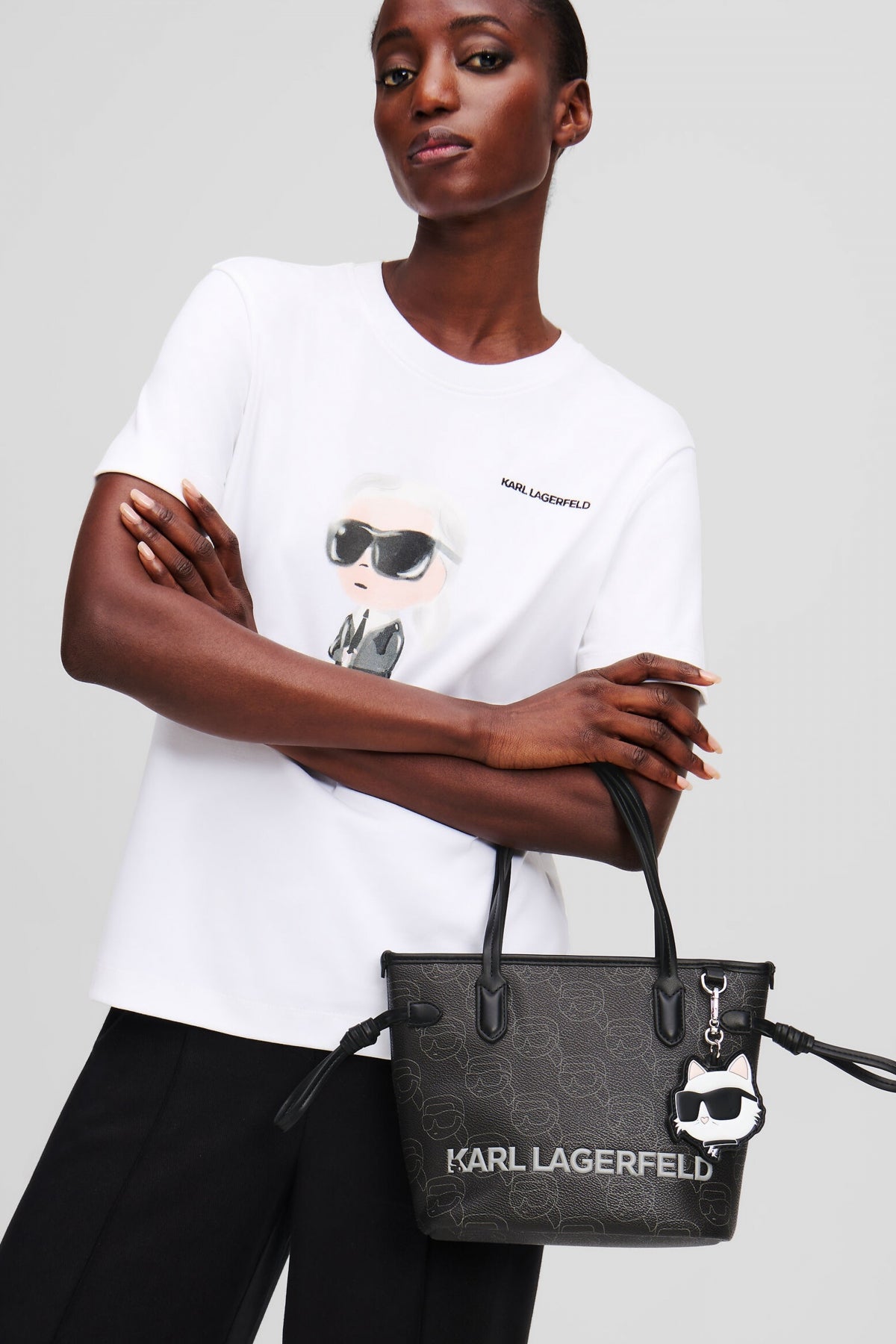 KARL LAGERFELD IKON MOO CC SM TOTE en color NFTBLK  (8)