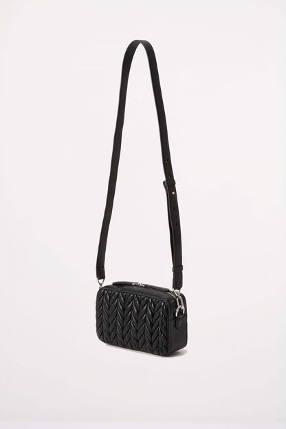 KARL LAGERFELD K WEAVE CAMERA BAG en color BLKNKL  (2)